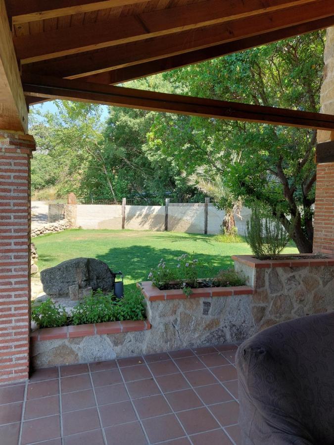 Villa Higueras Y Olivos Candeleda Exterior foto